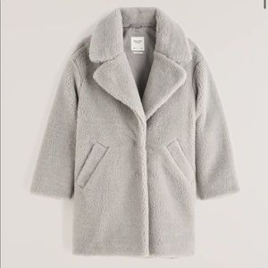 NWT Abercrombie & Fitch Teddy Coat size M fits like L